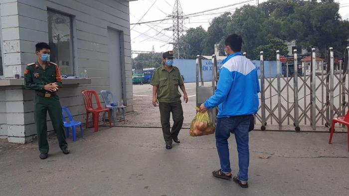 Quỹ tiếp tục hỗ trợ trao qua cho các khu cách ly và bệnh viện trên địa bàn TP.Hồ Chí Minh (02/08/2021)